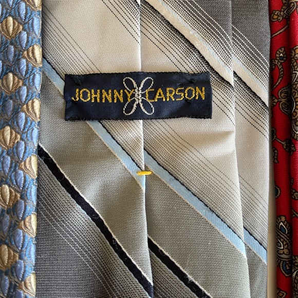 Bulk-4-Vintage Designer Ties.  Dior, Valentino, Bolgheri, Johnny Carson! - Picture 8 of 10